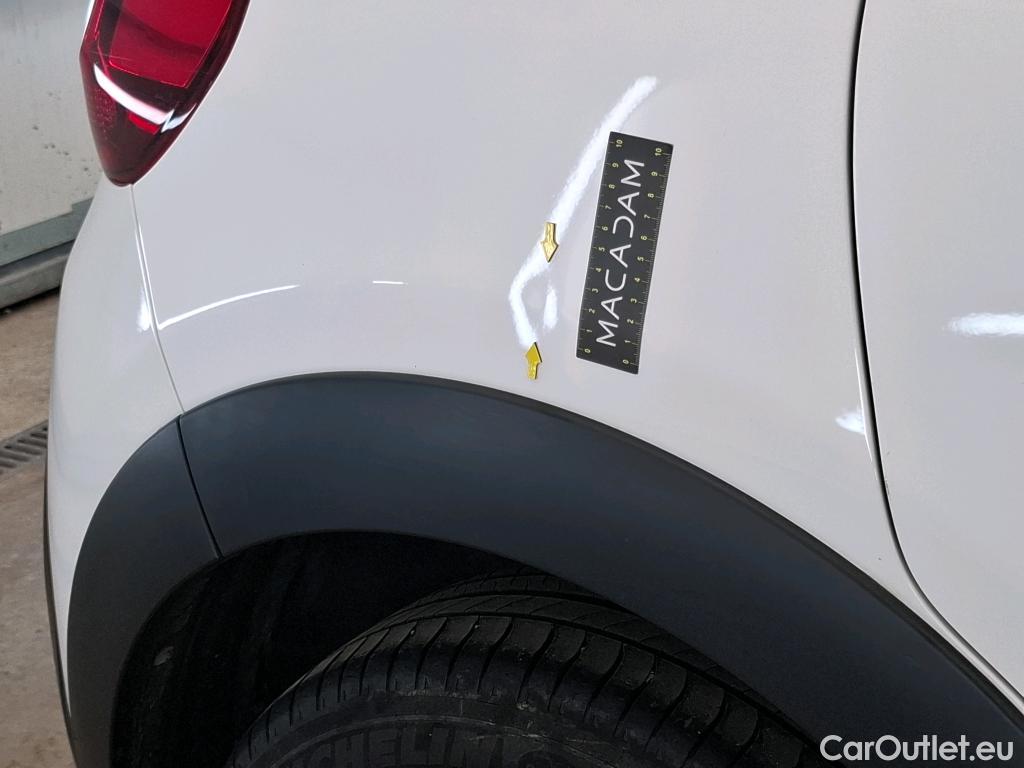  Citroen  C3  Société Feel 1.2 PureTech 80CV BVM5 E6d #3