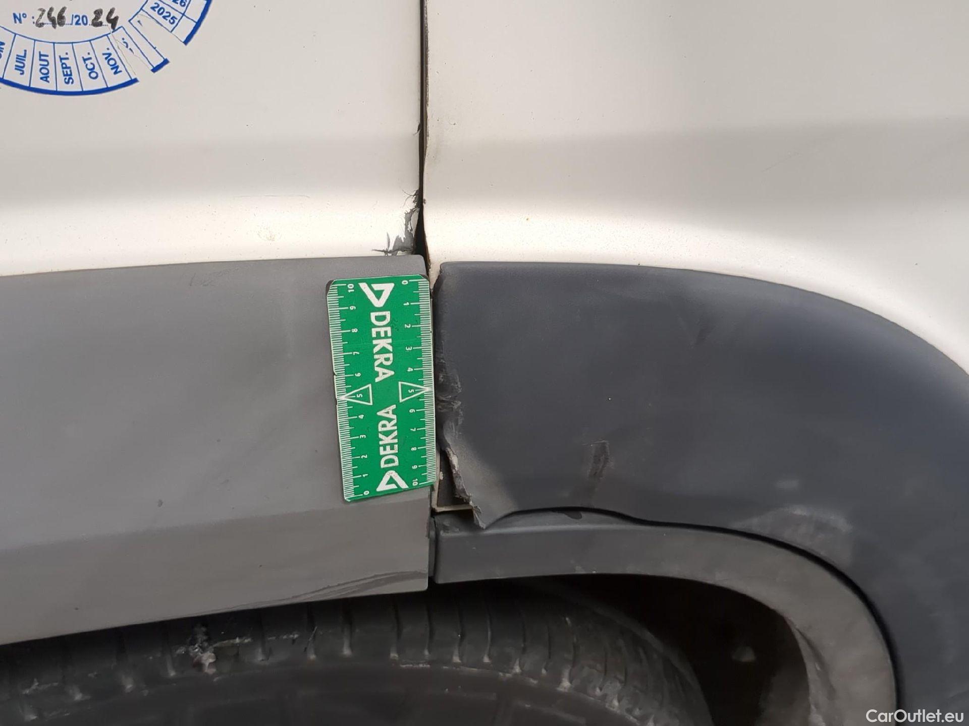  Citroen  Jumper CITROEN  CA VU 4p Fourgon 35 L4H2 HDI 130 Cab. Approfondie Confort #96