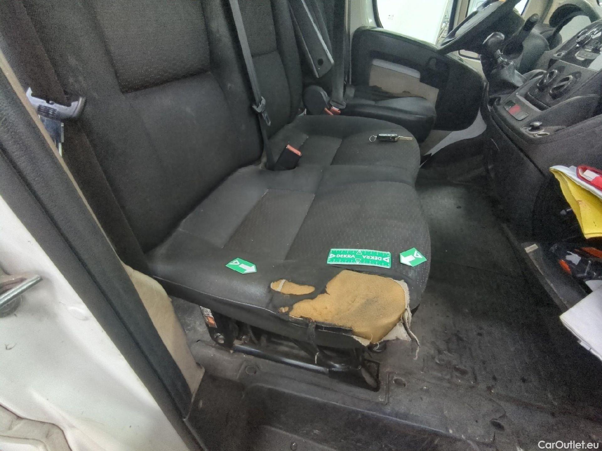  Citroen  Jumper CITROEN  CA VU 4p Fourgon 35 L4H2 HDI 130 Cab. Approfondie Confort #19