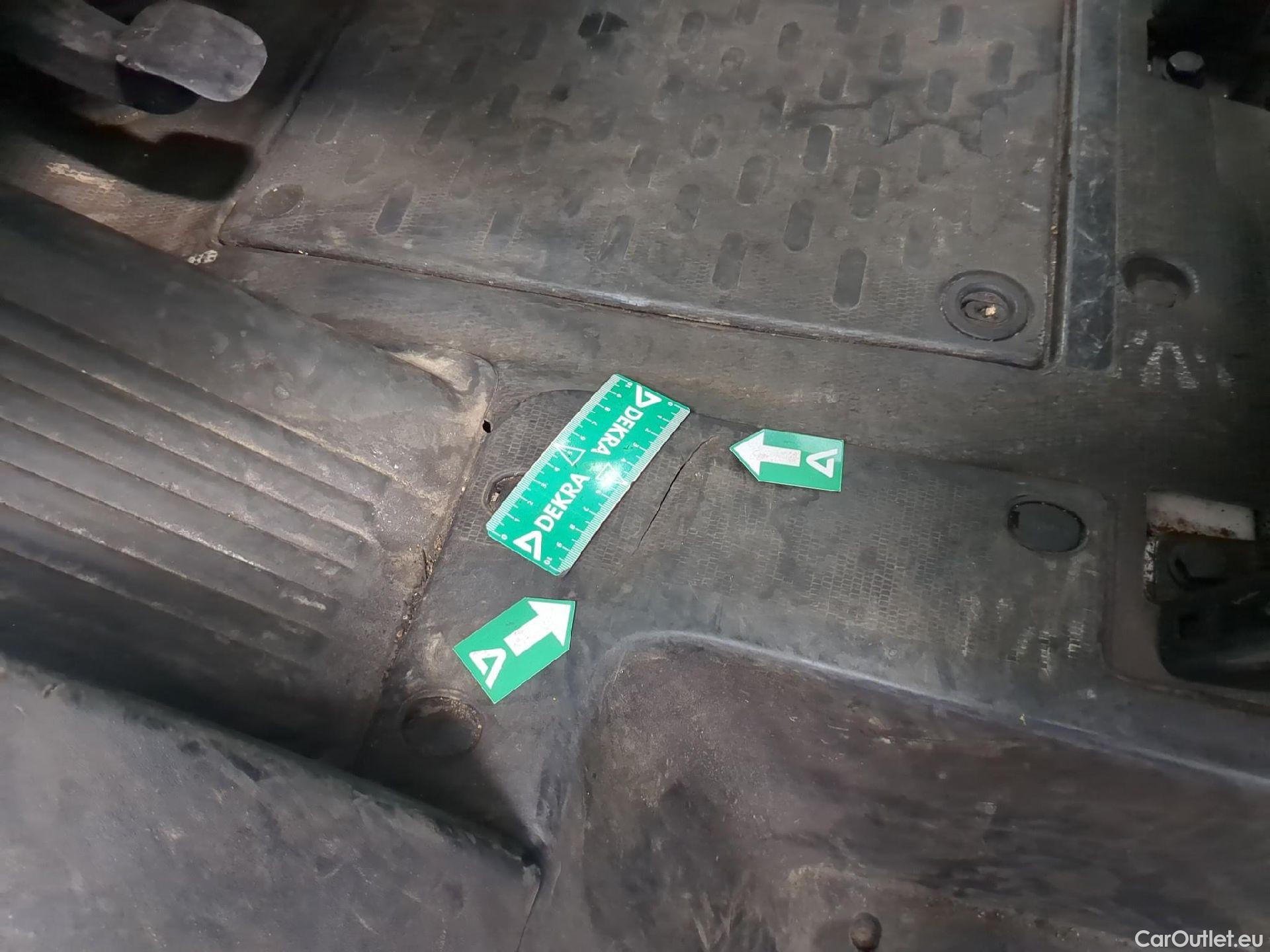  Citroen  Jumper CITROEN  CA VU 4p Fourgon 35 L4H2 HDI 130 Cab. Approfondie Confort #29