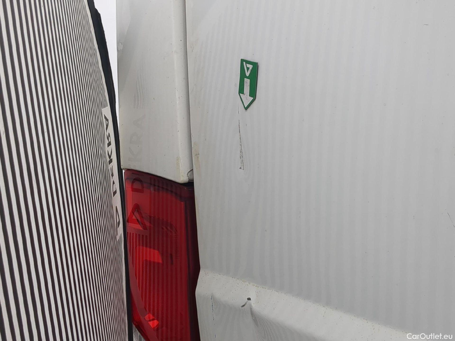  Citroen  Jumper CITROEN  CA VU 4p Fourgon 35 L4H2 HDI 130 Cab. Approfondie Confort #135