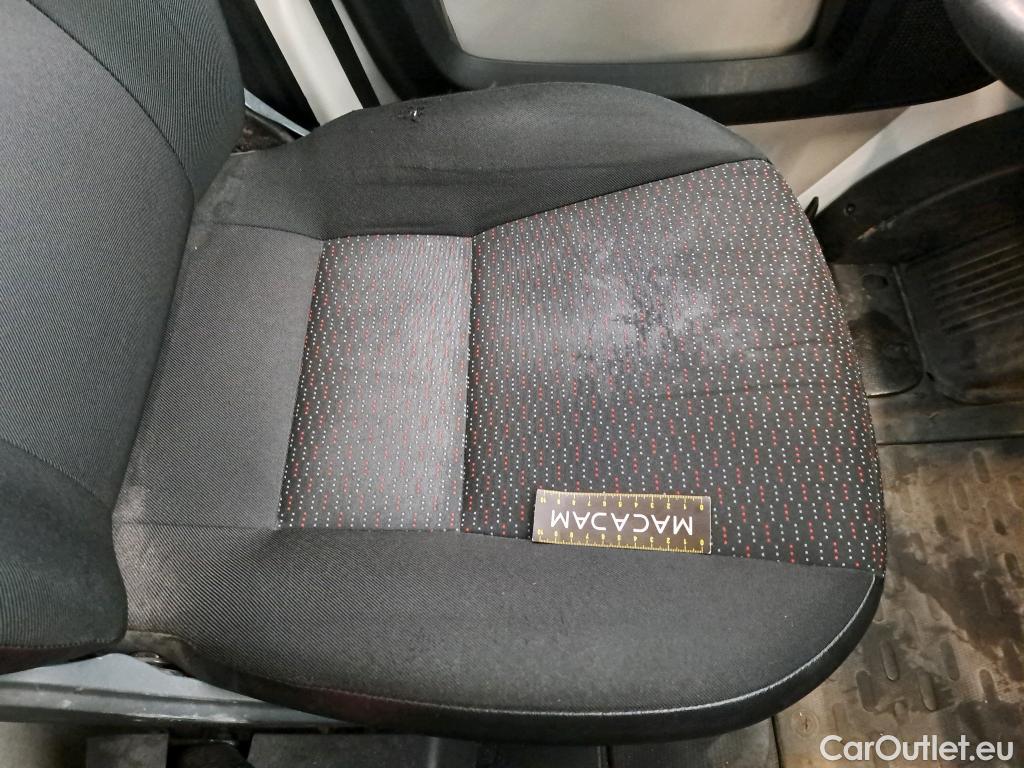  Citroen  Jumper CITROEN - VU 4p VNA 35 L2H2 BlueHDi 110 BVM6 Clubfourgon tôlé #69