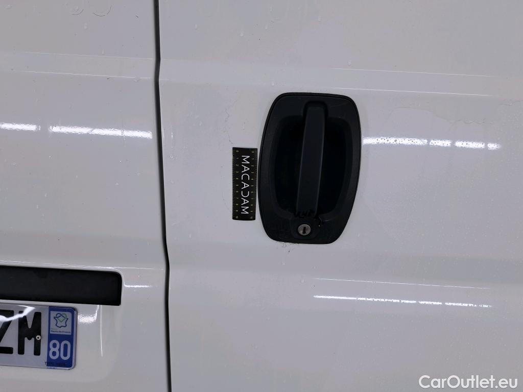  Peugeot  Boxer PEUGEOT  VU 4p Fourgon BLUEHDI 110 PREMIUM 330 L1H1 #1