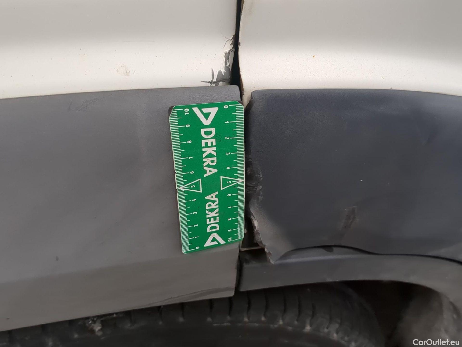  Citroen  Jumper CITROEN  CA VU 4p Fourgon 35 L4H2 HDI 130 Cab. Approfondie Confort #97