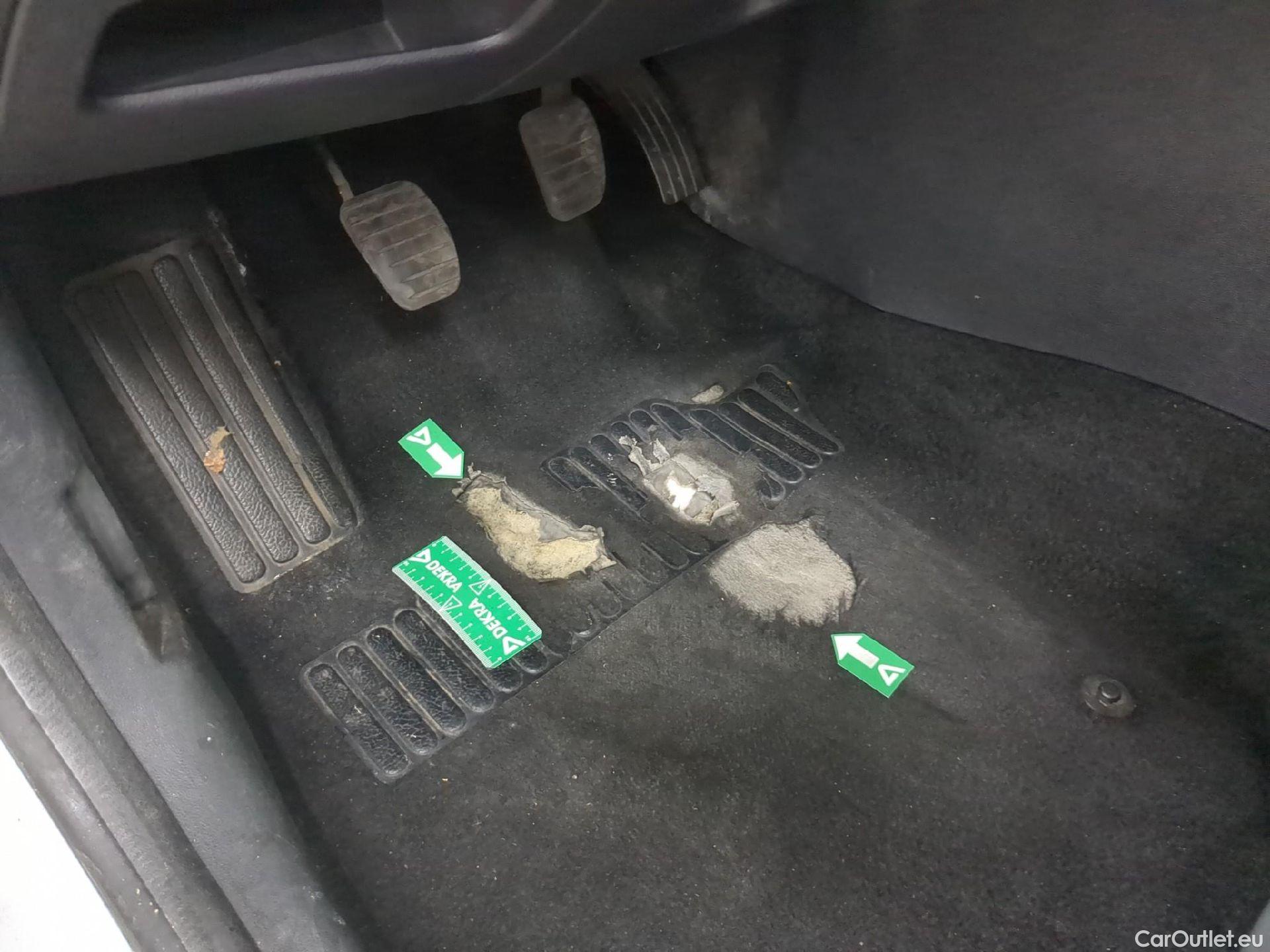  Renault  Clio RENAULT  Société / 2016 / 5P / Berline Air Medianav dCi 75 #1