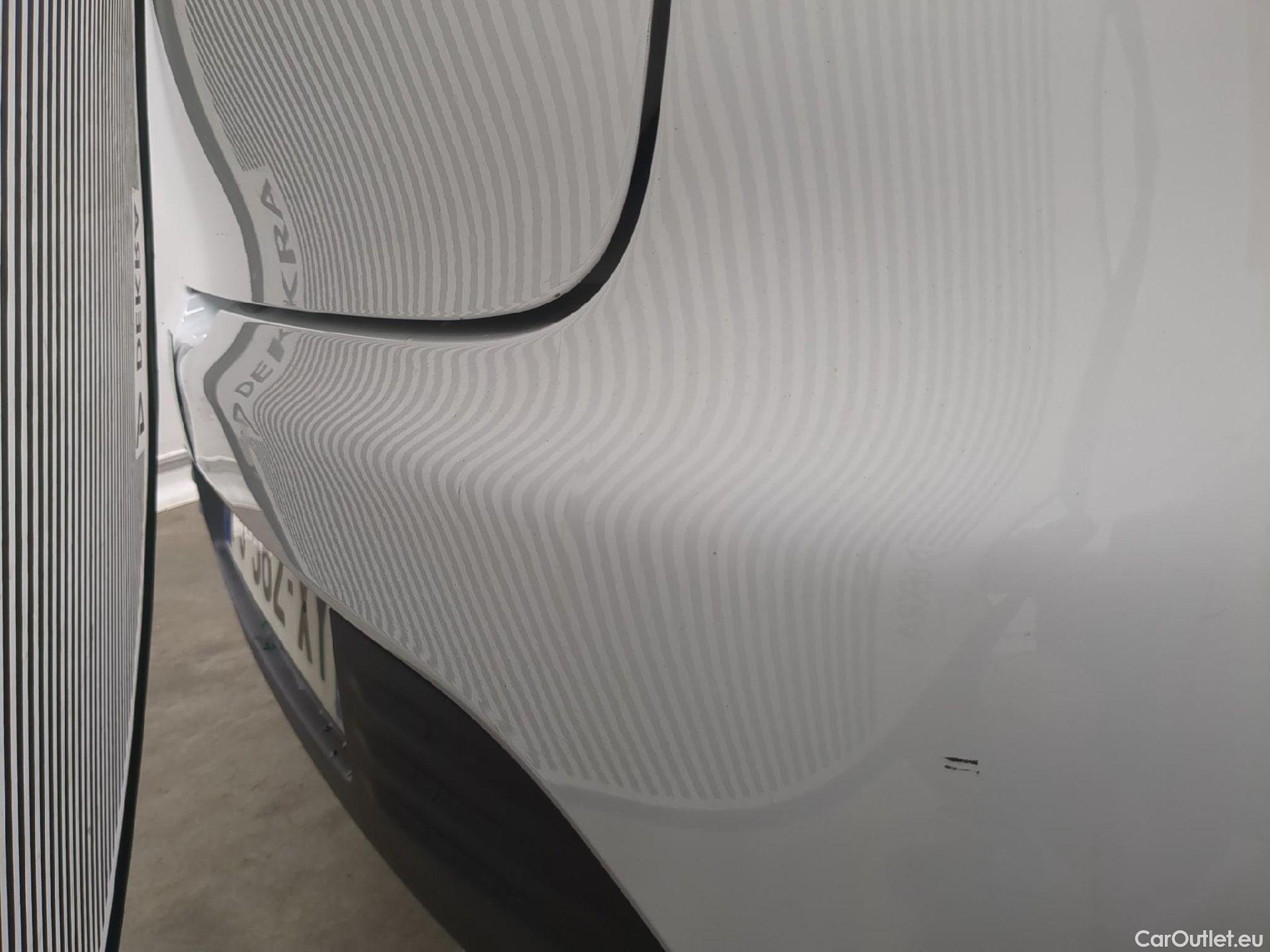  Renault  Clio RENAULT  Société / 2016 / 5P / Berline Air Medianav dCi 75 #69