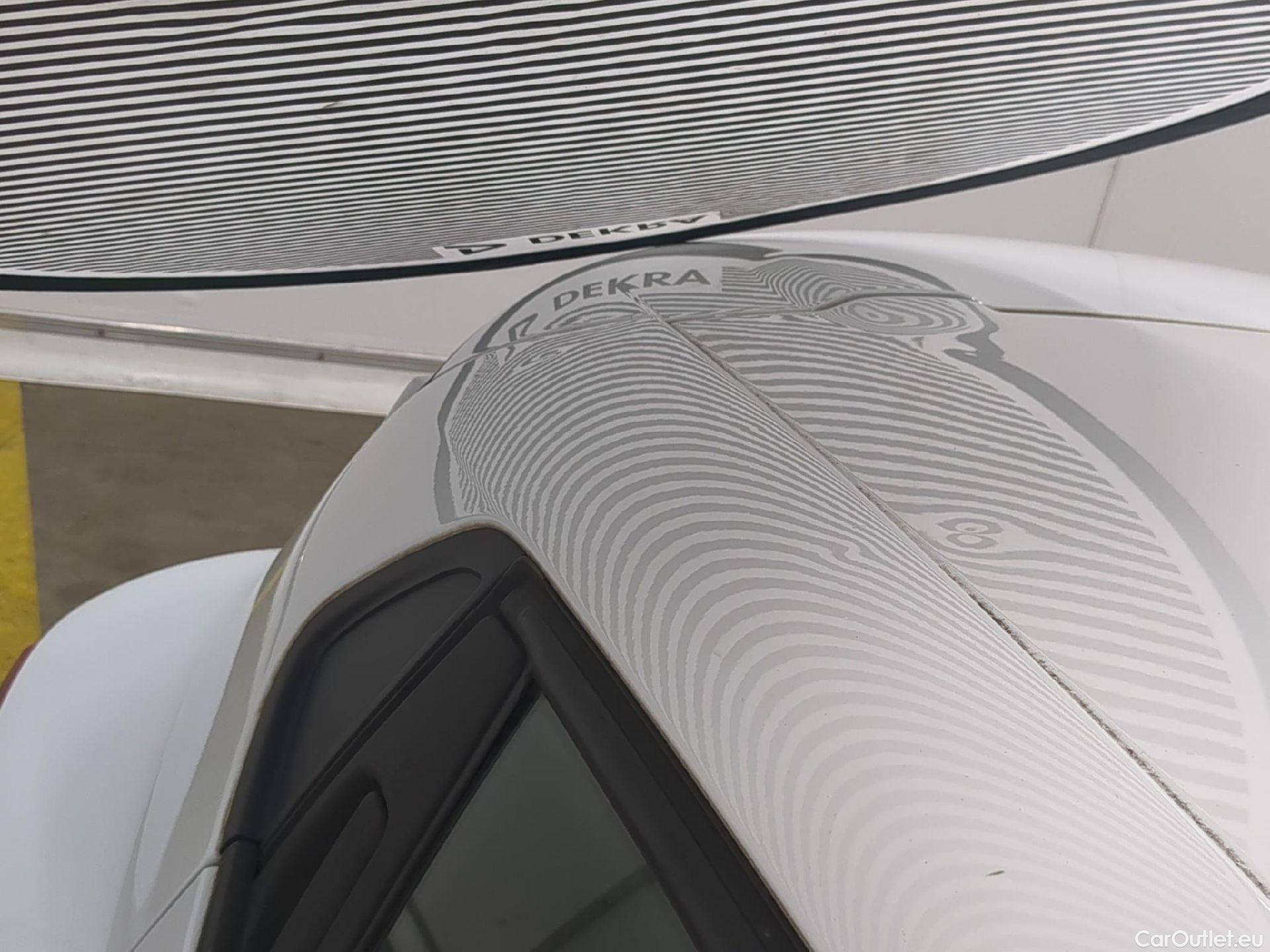  Renault  Clio RENAULT  Société / 2016 / 5P / Berline Air Medianav dCi 75 #12