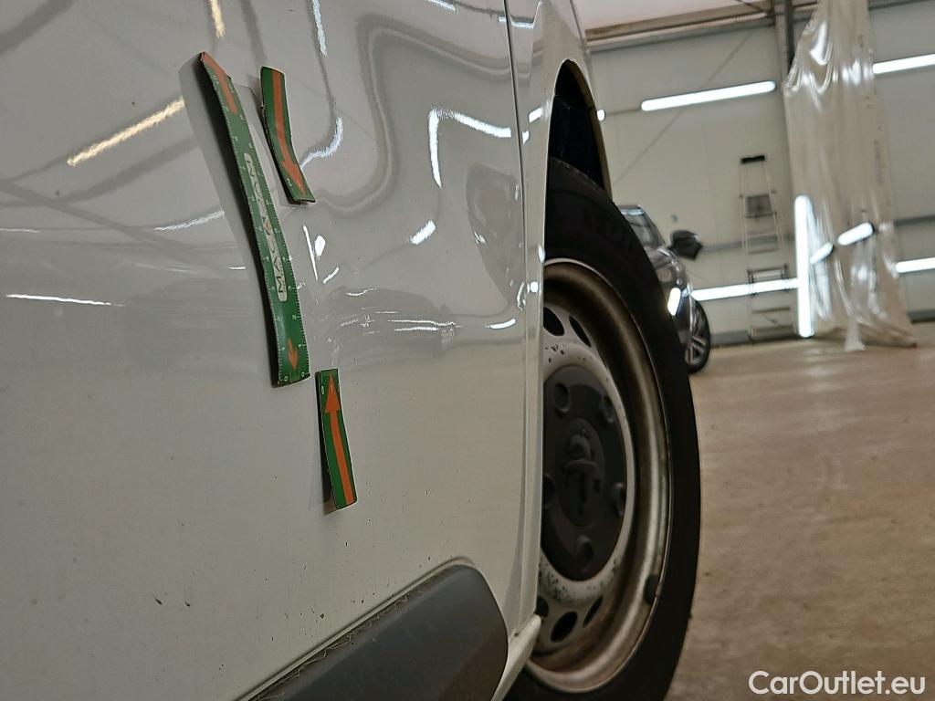  Peugeot  Expert  Fourgon Asphalt L2 2.0 HDi 120CV BVM6 E6dT #17