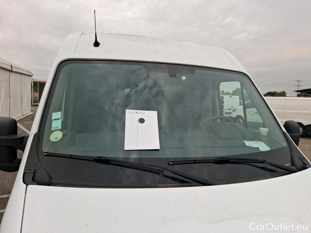  Renault  Master  III Fourgon L2H2 3 5 Grand Confort dCi #1