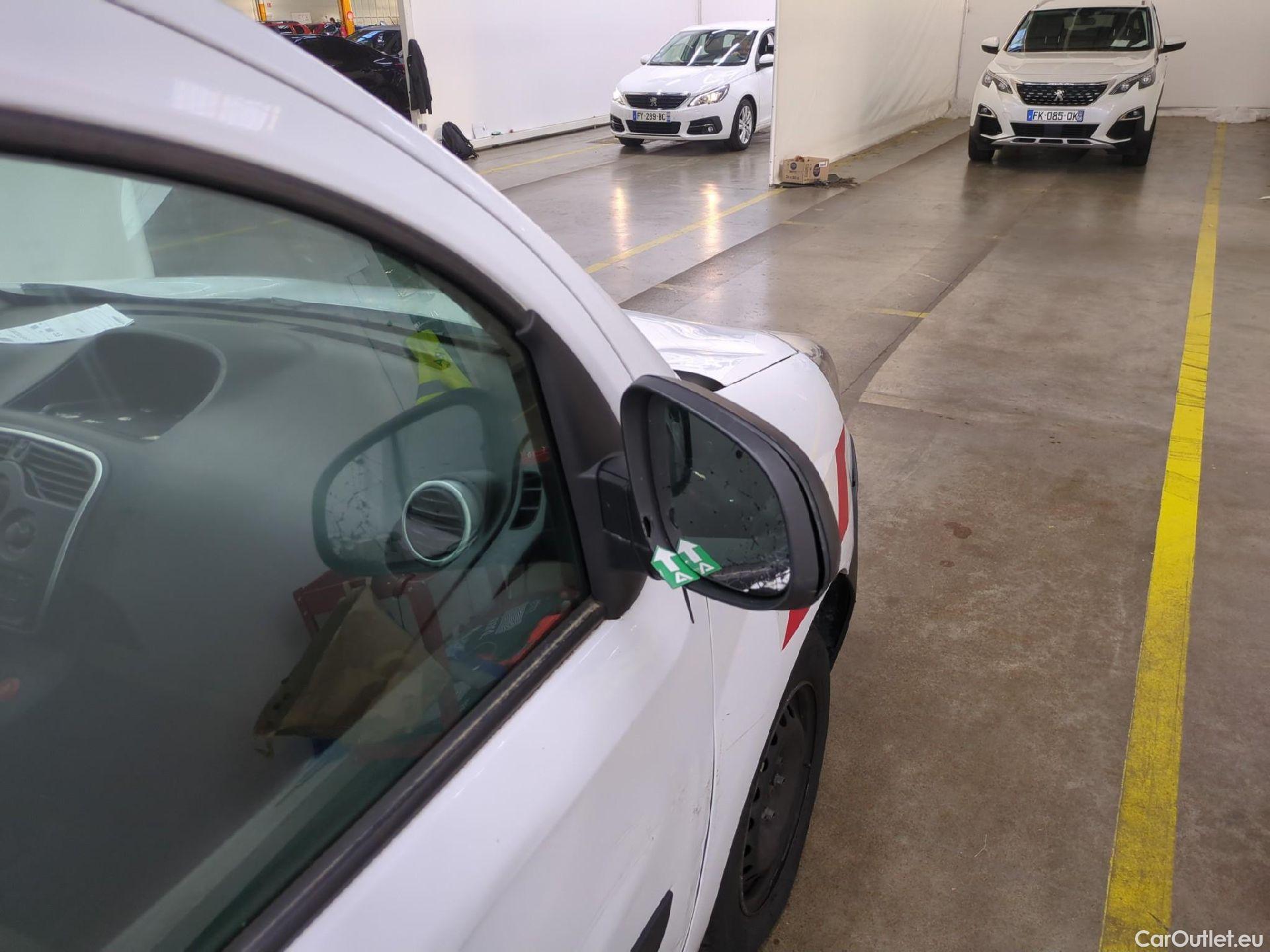  Renault  Kangoo  Express Maxi Extra (Série Spéciale) 1.5 dCi 90CV BVM5 E6 #39