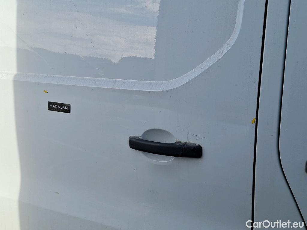  Renault  Trafic  Furgon Grand Confort L1H1 1000 1.6 dCi 120CV BVM6 E6 #49