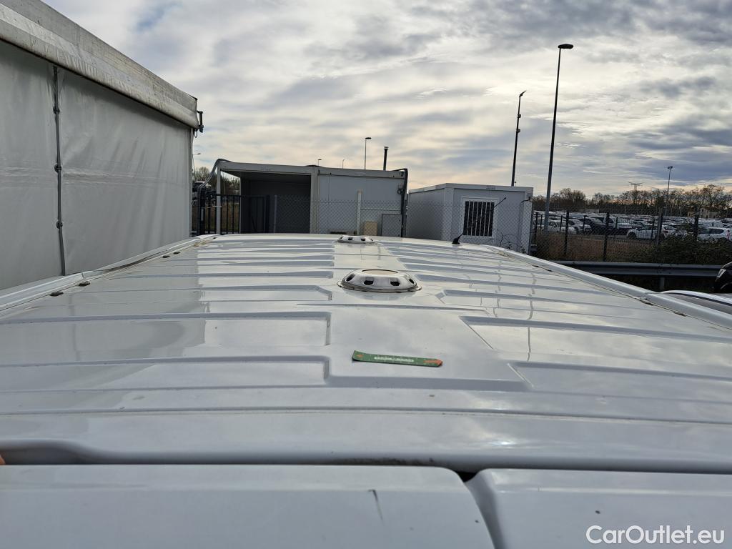  Renault  Trafic  Furgon Grand Confort L1H1 1000 1.6 dCi 120CV BVM6 E6 #110