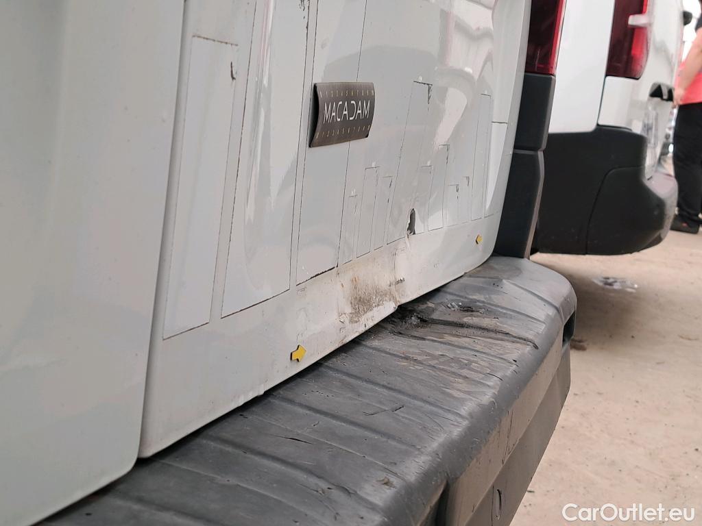  Renault  Trafic RENAULT  VU 4p Fourgon FG GCFL2H1 1200 dCi95 E6 #11