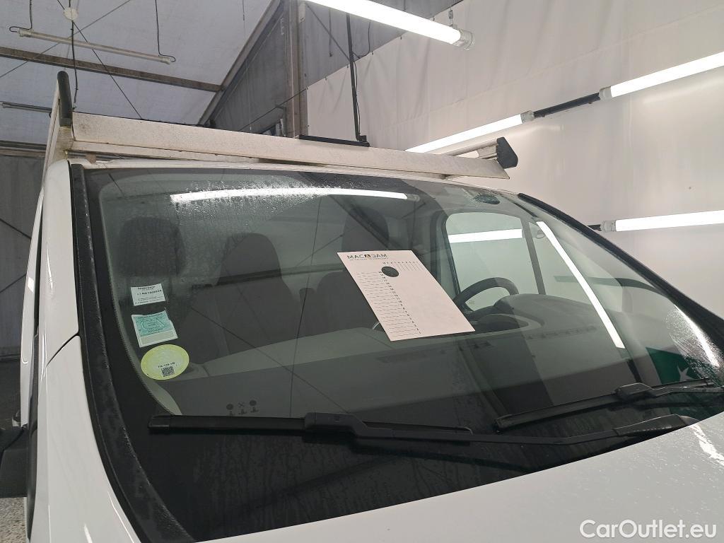  Renault  Trafic RENAULT  VU 4p Fourgon FG GCF L1H1 1000 dCi 95 E6 #1