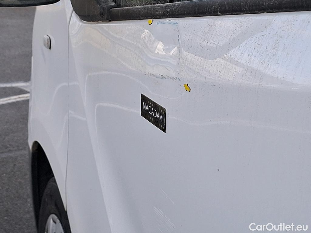  Renault  Trafic  Furgon Grand Confort L1H1 1000 1.6 dCi 120CV BVM6 E6 #61