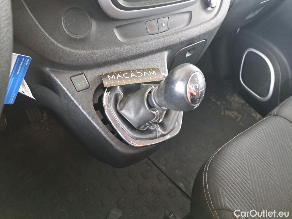  Renault  Trafic RENAULT  VU 4p Fourgon FG GCFL2H1 1200 dCi95 E6 #48