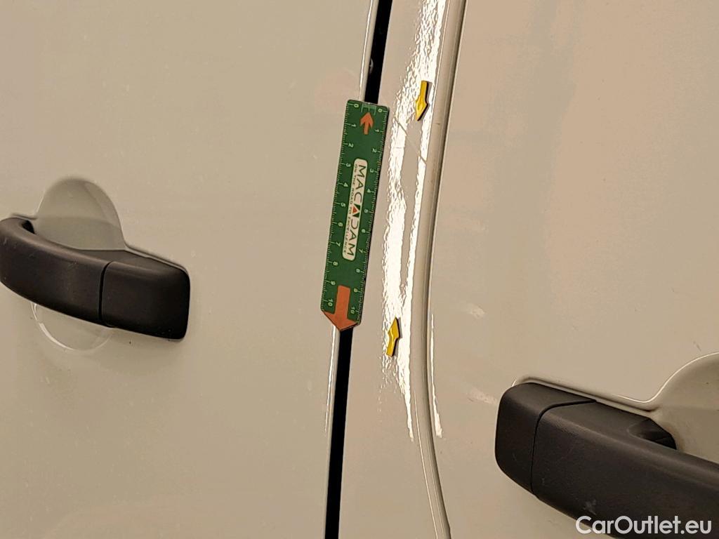  Renault  Trafic  Fourgon L2H1 1300 Confort 1.6 dCi 120CV BVM6 E6dT #21