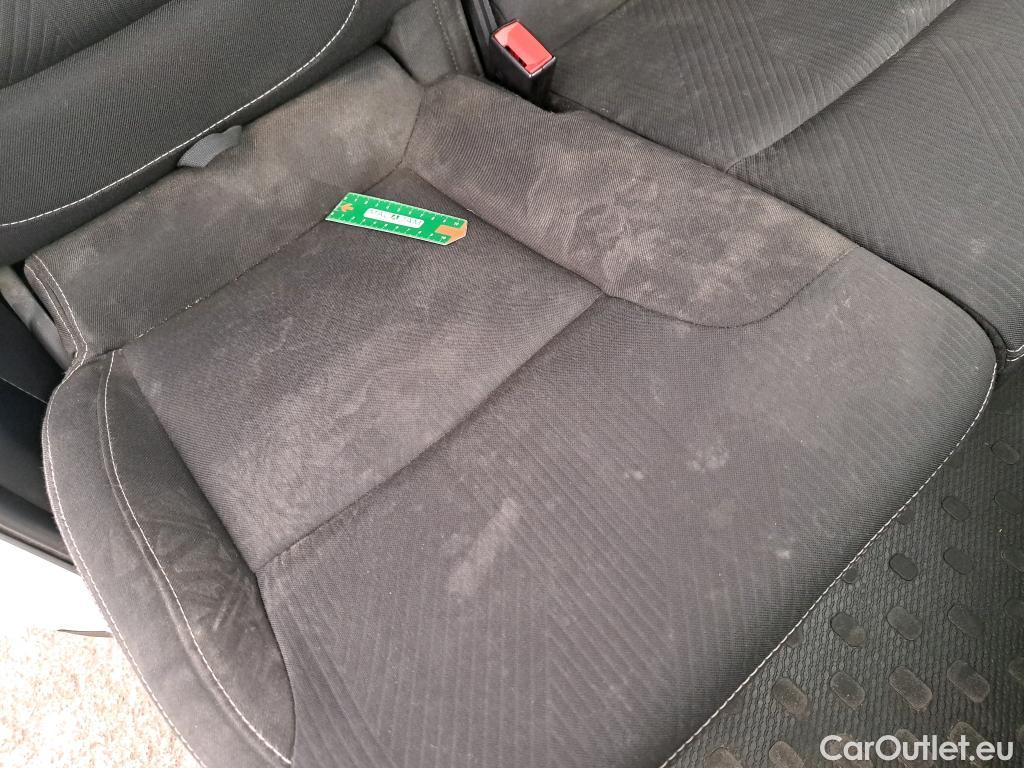  Renault  Trafic  Fourgon L2H1 1300 Confort 1.6 dCi 120CV BVM6 E6dT #40