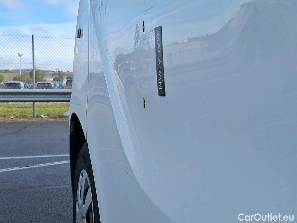  Renault  Trafic  Furgon Grand Confort L1H1 1000 1.6 dCi 120CV BVM6 E6 #60