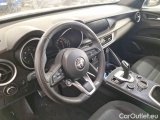  Alfa Romeo   STELVIO ALFA ROMEO / 2017 / 5P / SUV 2.2 TD 160 CV SUPER BUSINESS AT8 RWD #77