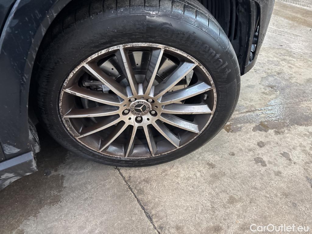  Mercedes  G-Klasee MERCEDES-BENZ GLE / 2019 / 5P / SUV GLE 350 e 4MATIC AMG Line #28