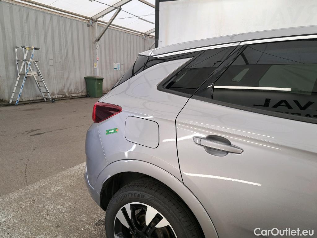  Opel   Grandland X Grandland X Business Elegance 1.5 130CV BVA8 6E #3