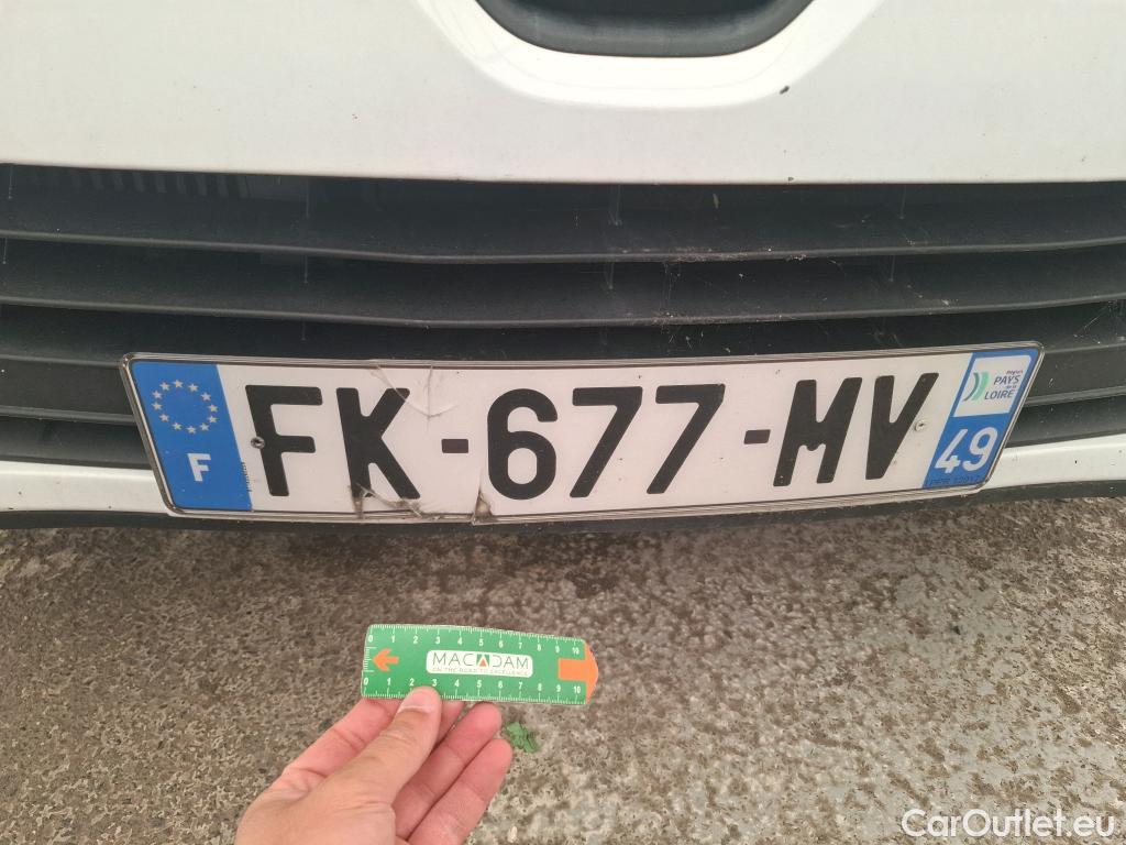  Renault  Clio  IV Business 0.9 TCe 90CV BVM5 E6 #26