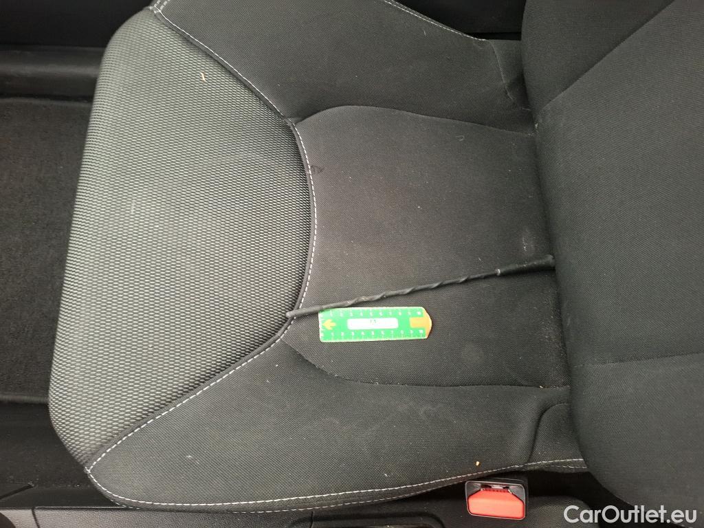  Renault  Clio  IV Business 0.9 TCe 90CV BVM5 E6 #22