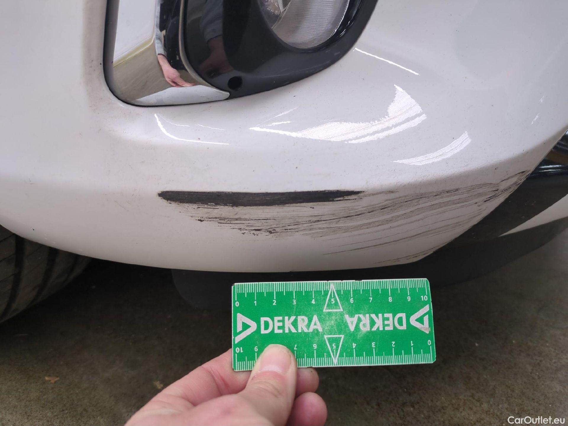  Toyota  Yaris TOYOTA  Hybride / 2017 / 5P / Berline 1.5 VVT-I HYBRID France Business #4