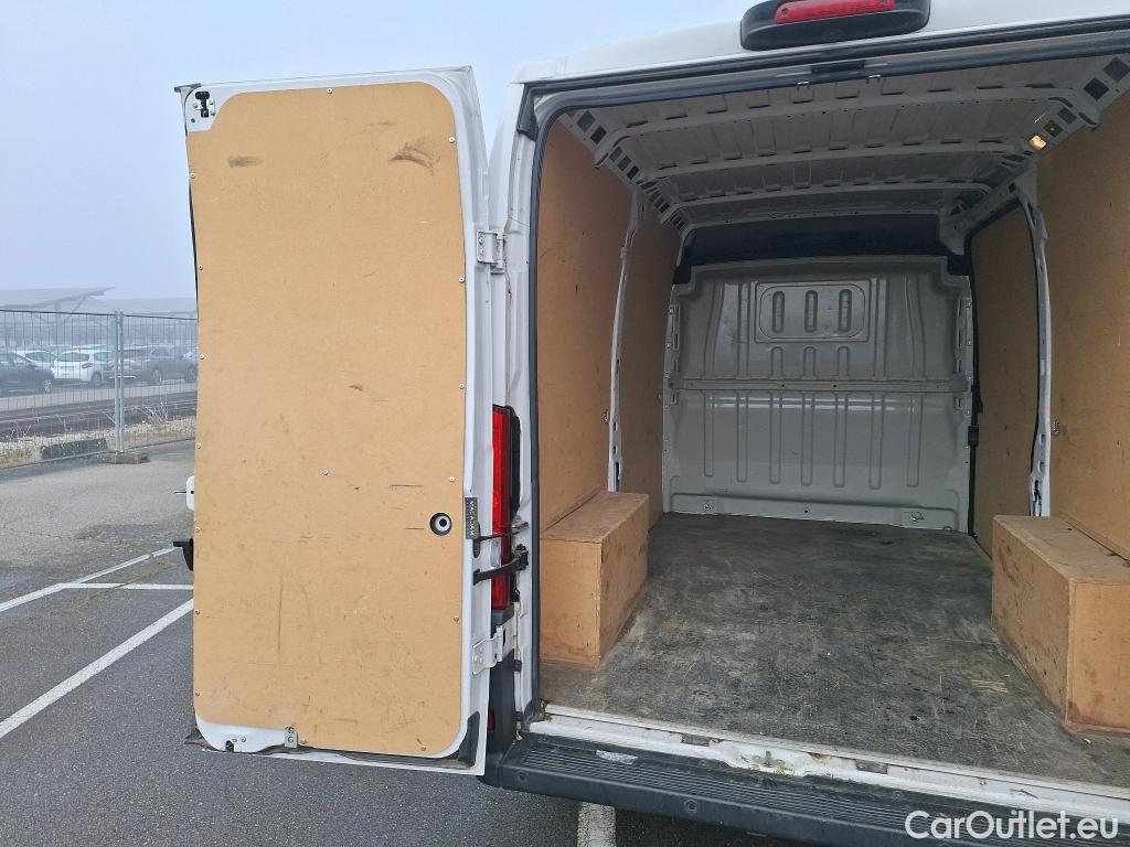  Fiat  Ducato FIAT  2014 4P Fourgon tôlé M H2 2.0 Multijet 115 Pack Pro Nav #35
