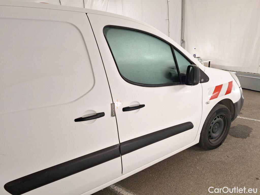  Citroen  Berlingo CITROEN  VU 3p Fourgonnette BlueHDi 100 BVM Club M #31