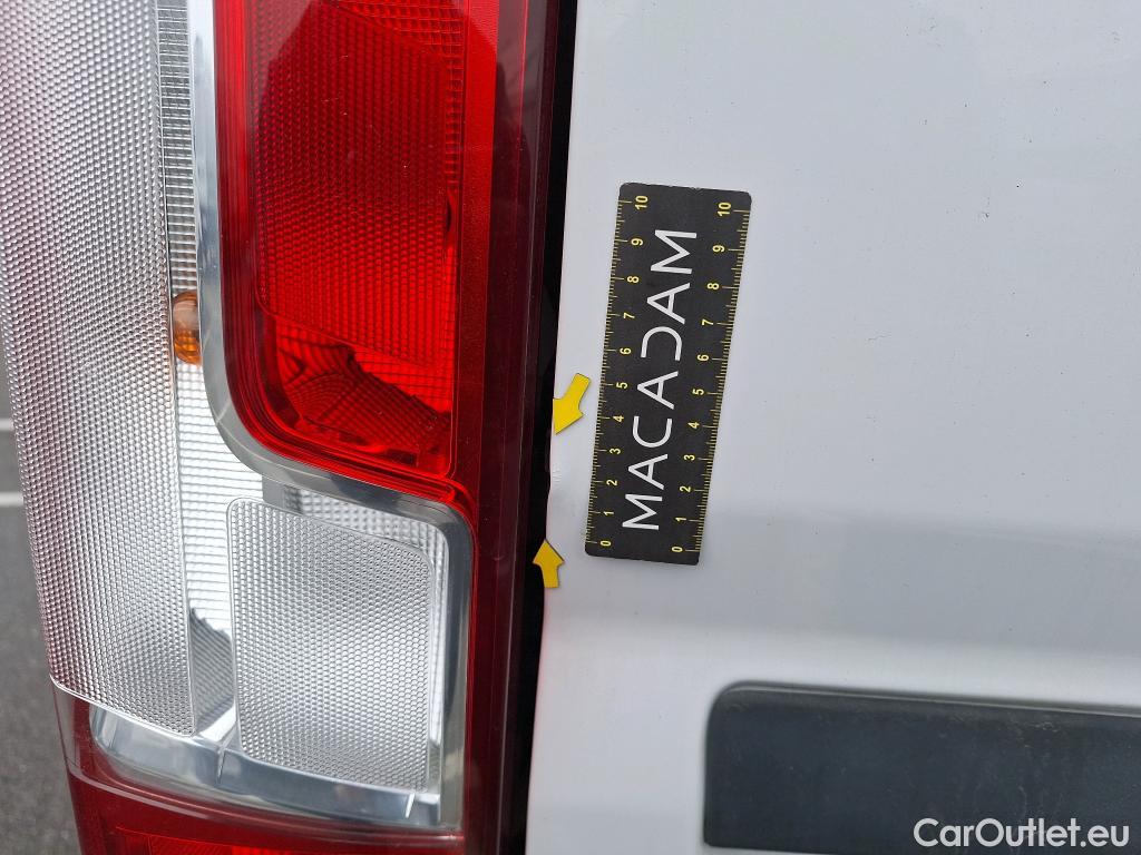  Fiat  Ducato FIAT  2014 4P Fourgon tôlé M H2 2.0 Multijet 115 Pack Pro Nav #48