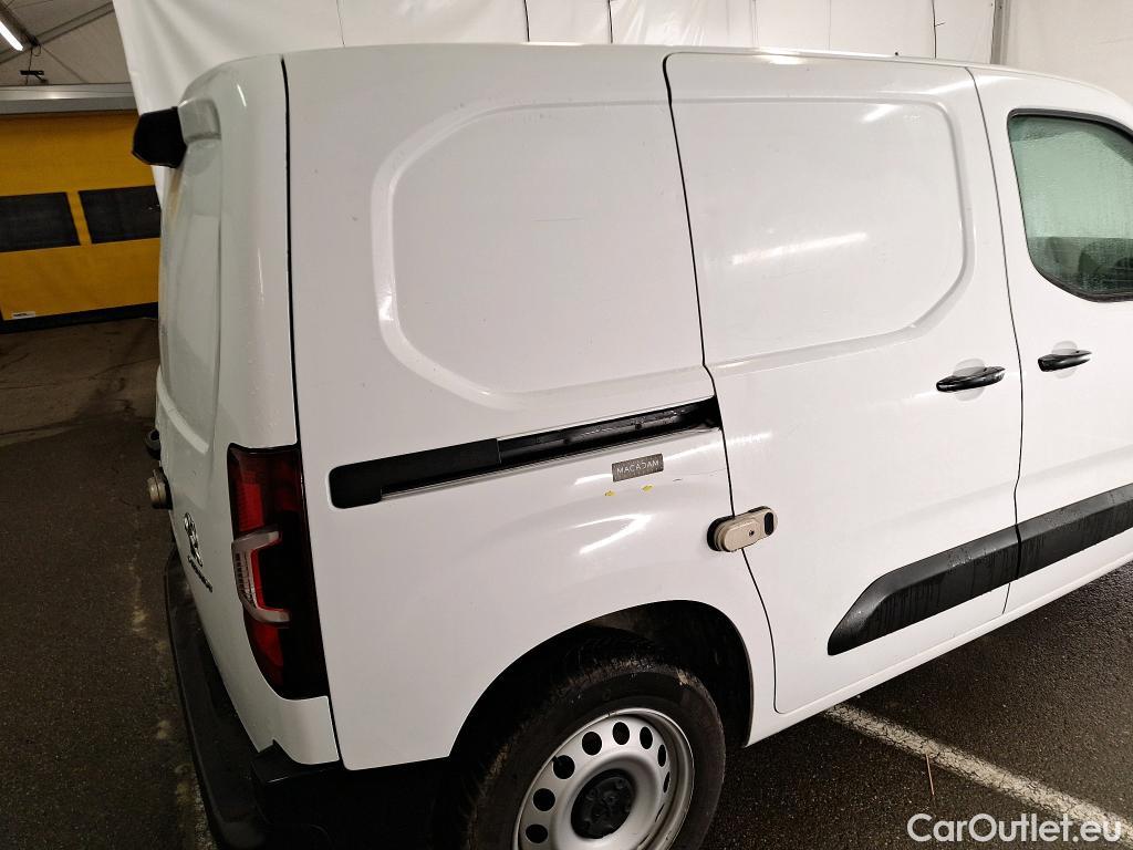  Peugeot  Partner PEUGEOT  / 2018 / 4P / Fourgonnette BHDI 100 S&S 100 S&S 1000KG STD ASPHALT #1