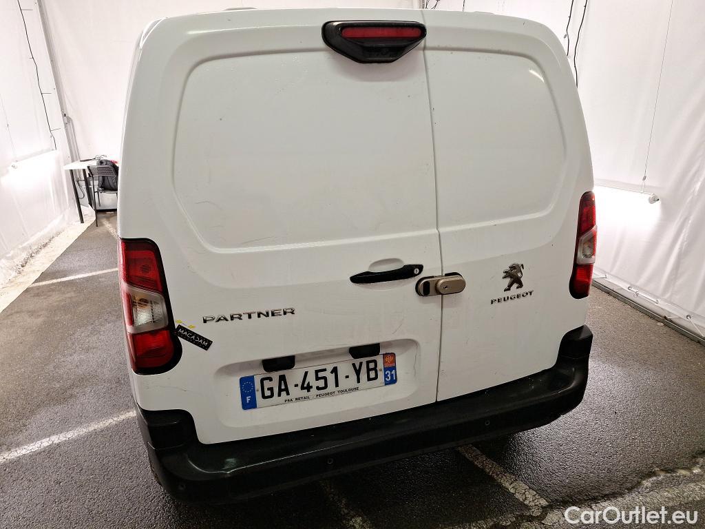  Peugeot  Partner PEUGEOT  / 2018 / 4P / Fourgonnette BHDI 100 S&S 100 S&S 1000KG STD ASPHALT #53