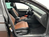  Volkswagen  Passat Variant 2.0 TDI SCR DSG Elegance Automatic Diesel  37 #6