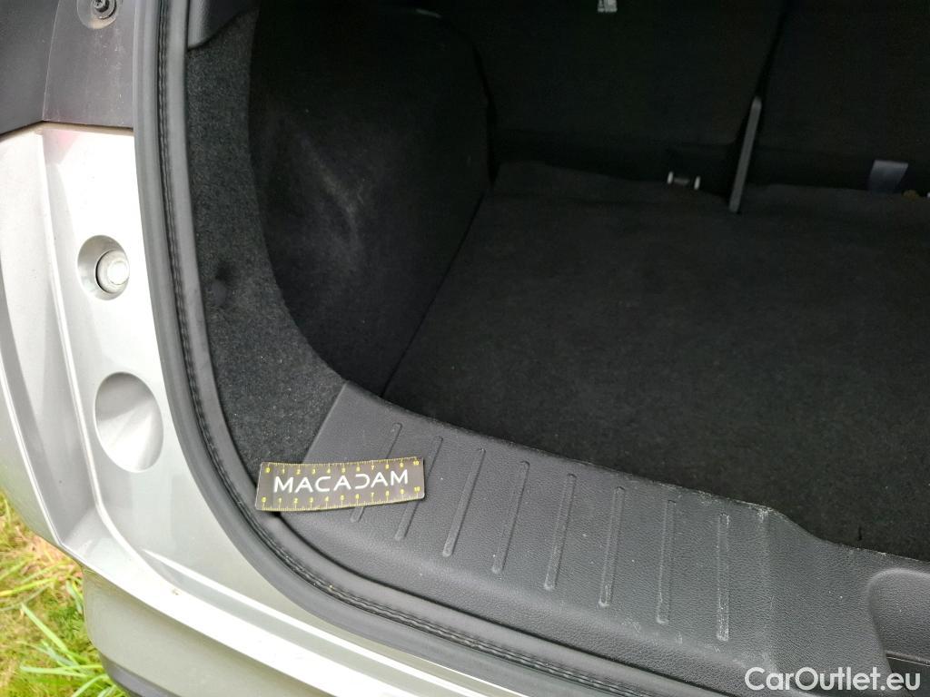  Nissan  Juke NISSAN  / 2019 / 5P / Crossover DIG-T 114 BVM6 Business Edition #33
