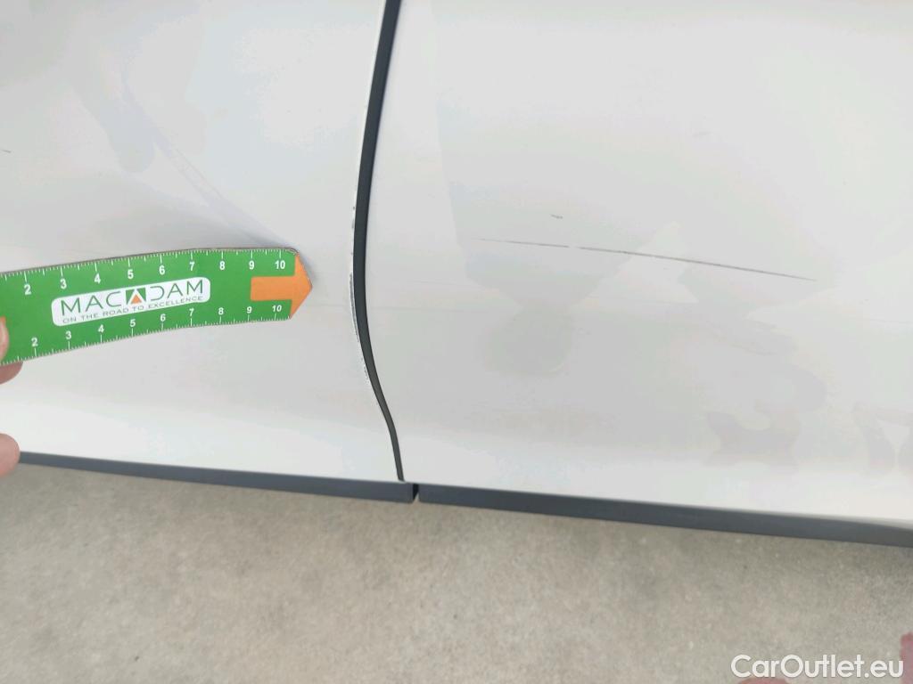  Bmw  X1 BMW  / 2015 / 5P / todoterreno sDrive18d #9