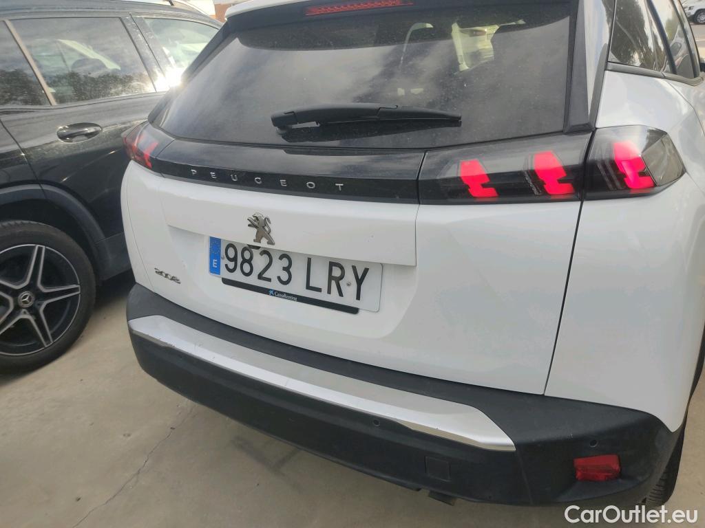  Peugeot  2008  Allure Pack 1.2 PureTech 100CV MT6 E6d #37