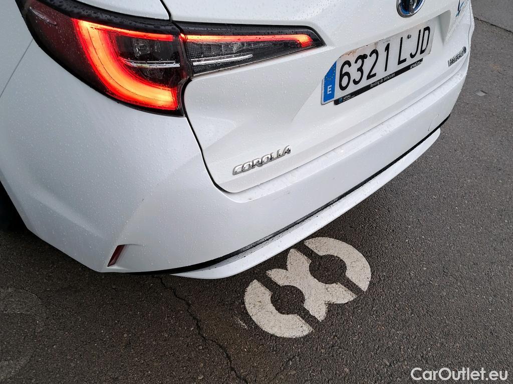  Toyota  Corolla TOYOTA  / 2019 / 5P / familiar 1.8 125H ACTIVE TECH E-CVT TOU SPORT #9