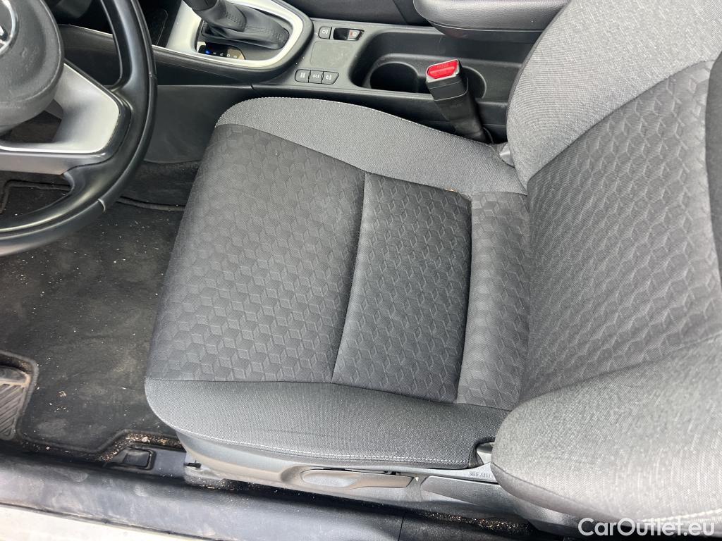  Toyota  Yaris TOYOTA  / 2020 / 5P / berlina con portón 1.5 120H Active Tech #13