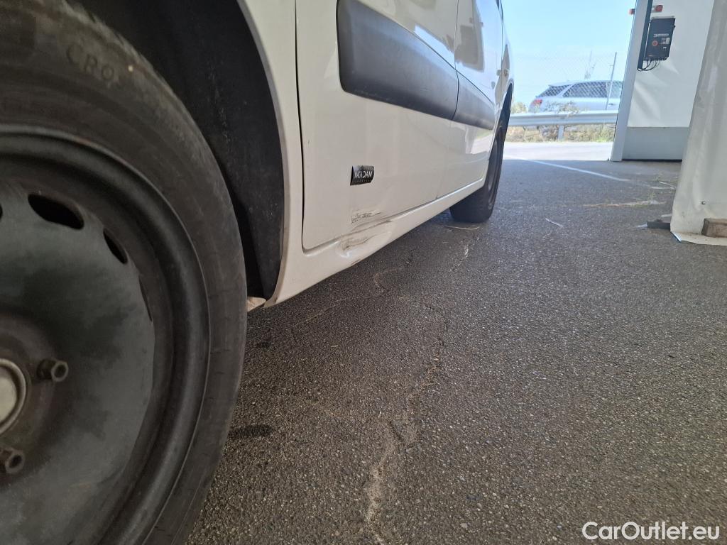  Citroen  Berlingo  Fourgon Business L1 (Court) 1.6 BlueHDi 100CV BVA6 E6 #9