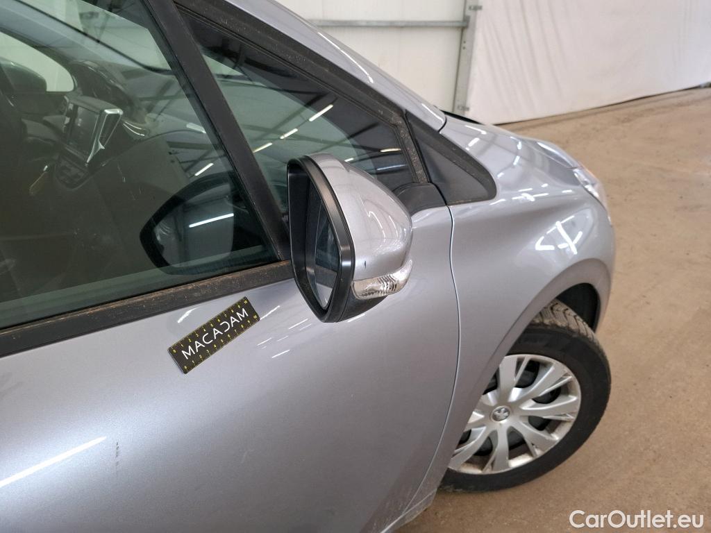  Peugeot  208  Affaire Premium 1.5 HDi 100CV BVM5 E6dT #31
