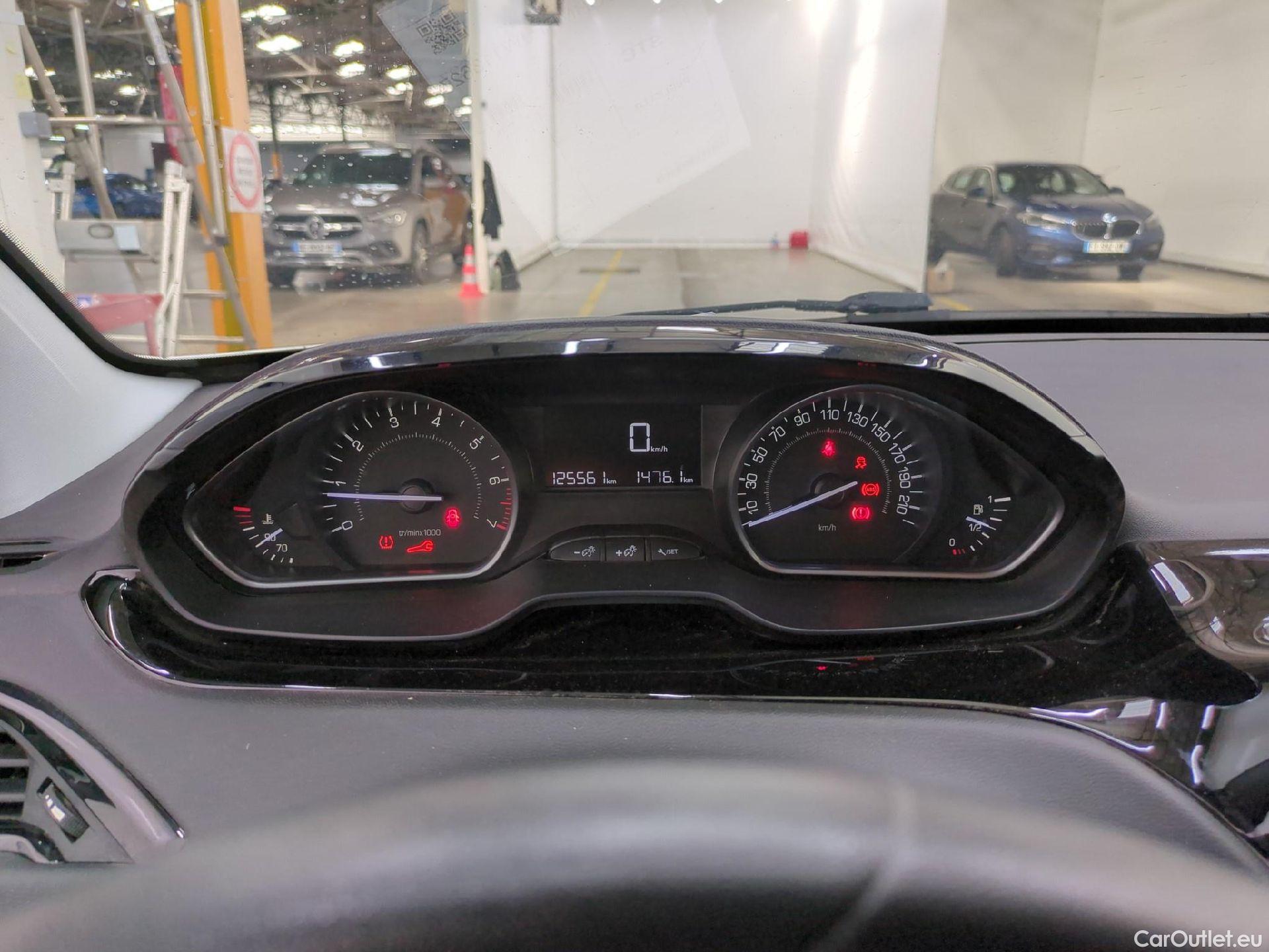  Peugeot  208  Affaire Premium Pack 1.2 80CV BVM5 E6dT #10
