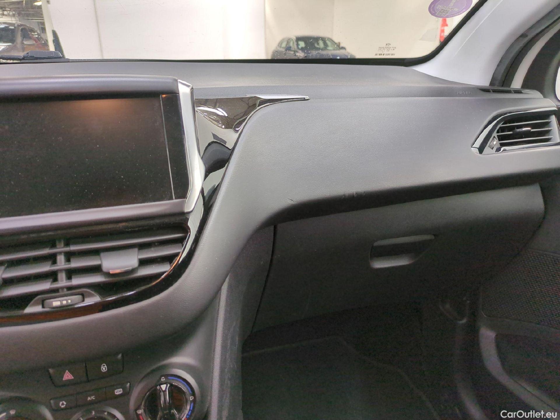  Peugeot  208  Affaire Premium Pack 1.2 80CV BVM5 E6dT #7