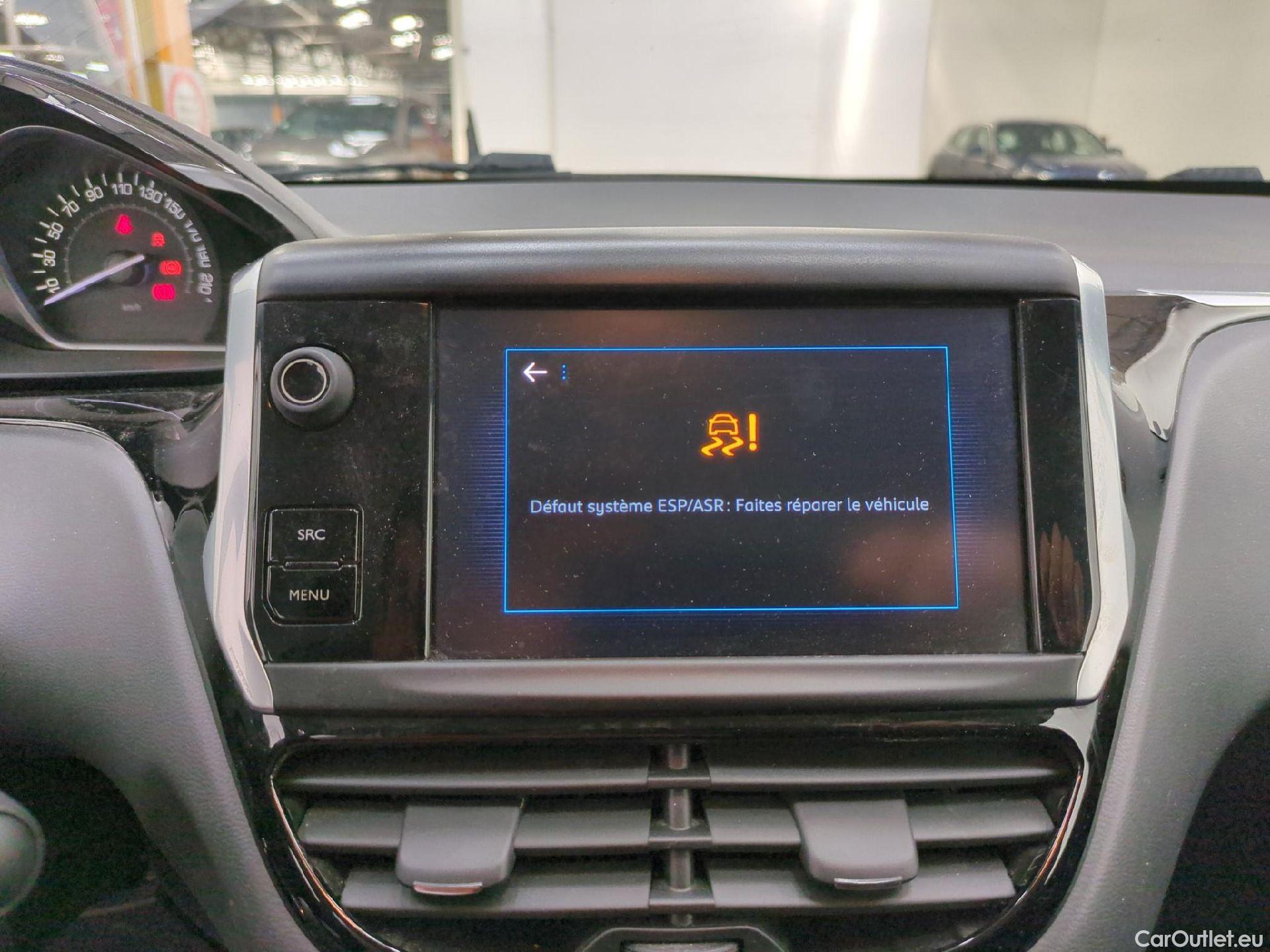  Peugeot  208  Affaire Premium Pack 1.2 80CV BVM5 E6dT #9