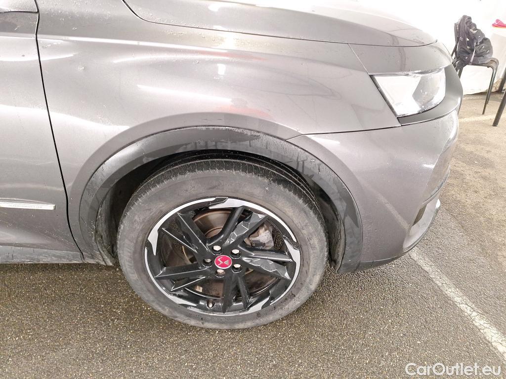  DS  DS7 DS DS 7 Crossback / 2017 / 5P / SUV BlueHDi 130 Auto PERFORMANCE Line + #19
