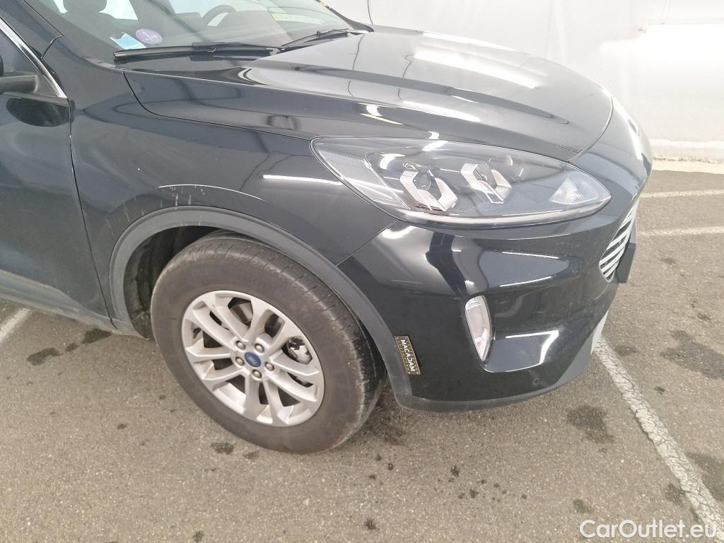  Ford  Kuga FORD  / 2019 / 5P / SUV 2.5 190 hybrid Flexifuel Pshift Titanium #41