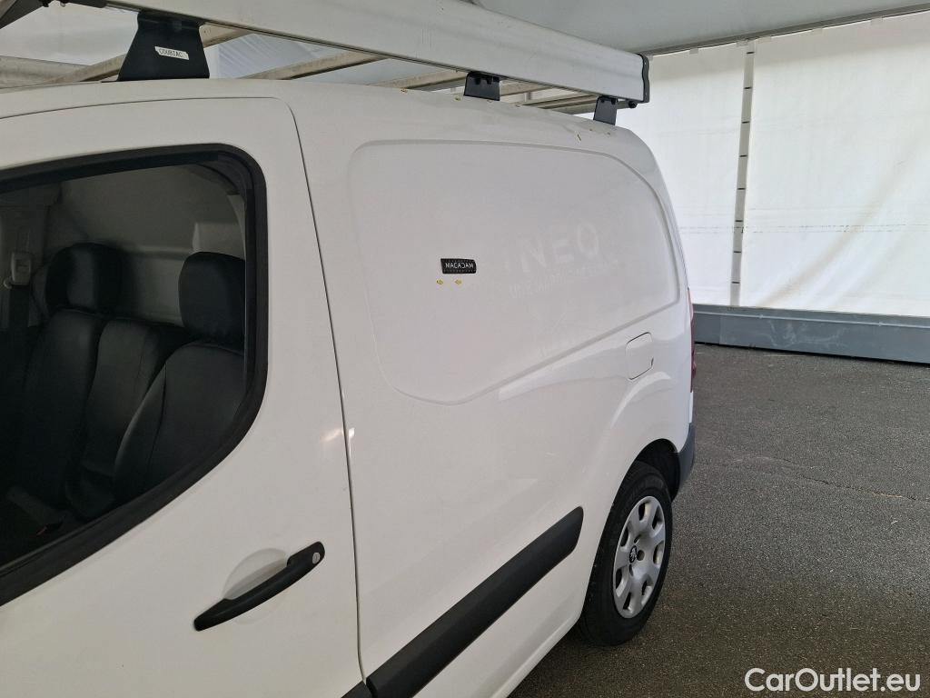  Peugeot  Partner  L1 Premium Pack 1.6 HDi 100CV BVM5 E6 #1