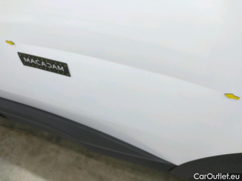  Peugeot  3008 PEUGEOT  / 2016 / 5P / SUV BlueHDi 130 EAT8 ACTIVE BUSINESS (Ex 147B) #2