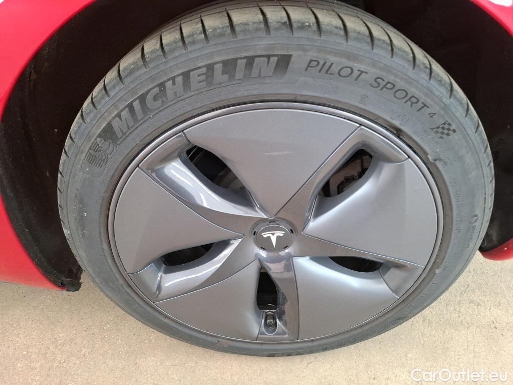  Tesla  Model 3 TESLA  / 2018 / 4P / Berline Autonomie Standard Plus RWD #10